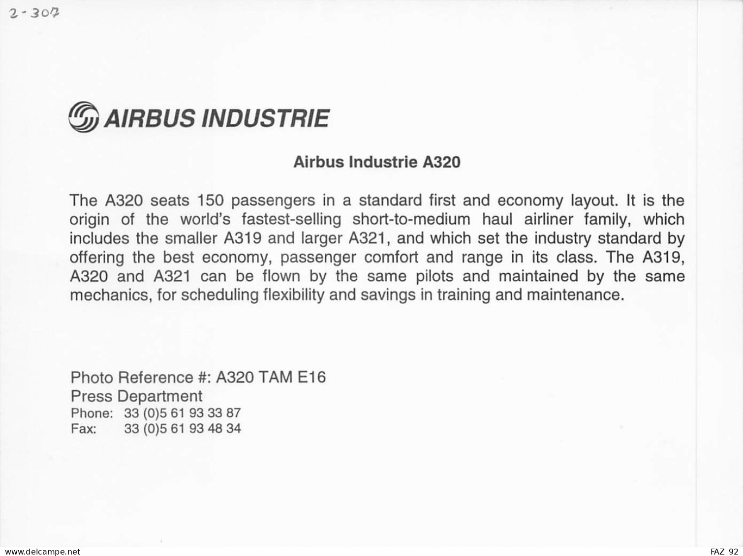 Airbus A320 - TAM Airlines - +/- 180 X 130 Mm. - Photo De Presse - Aviación