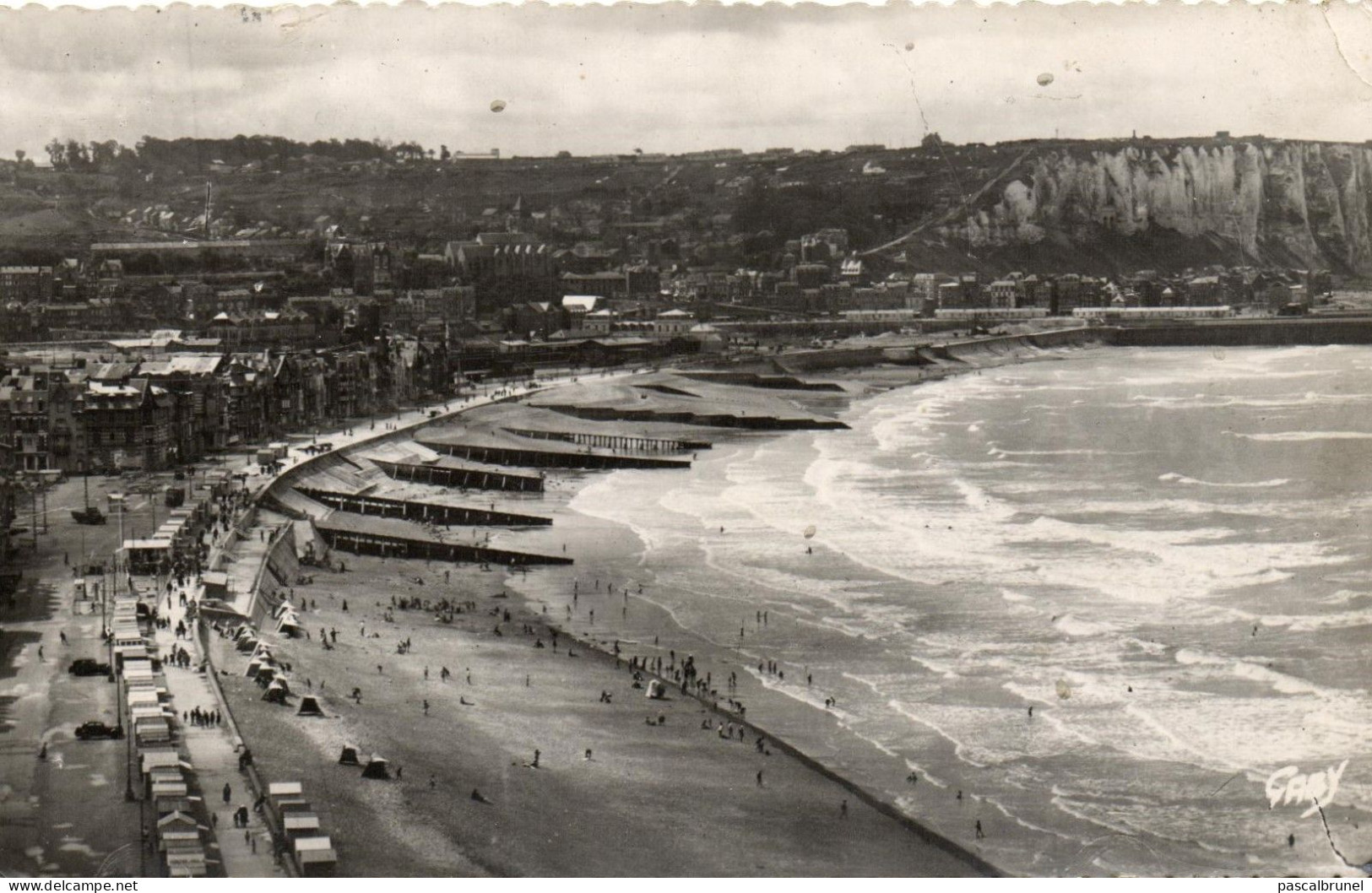 MERS LES BAINS - LA PLAGE VERS LE TREPORT - Mers Les Bains