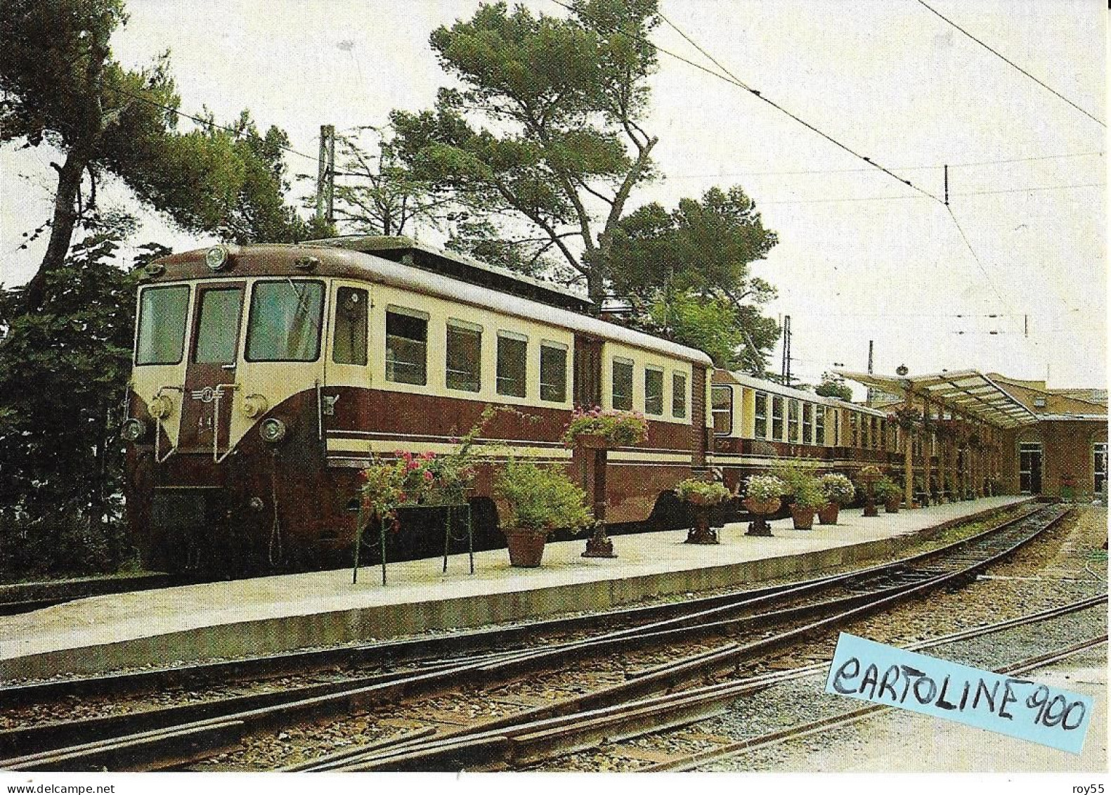 Liguria Genova Stazione Ferroviaria Di Piazza Manin Veduta Treno In Sosta Della Ferrovia Genova Casella - Stazioni Con Treni