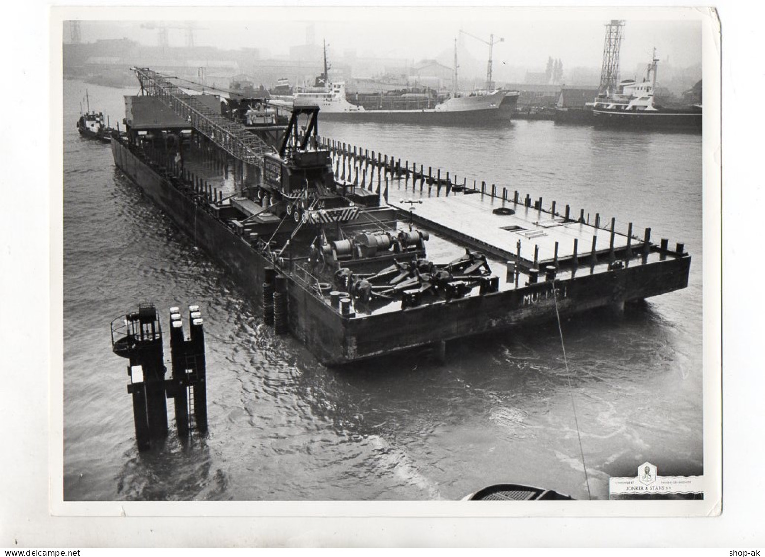 C1517/ Frachter Vor Dock Schiffswerft Jonker & Stans Foto Ca. 1965 23,5 X 18 Cm - Commercio