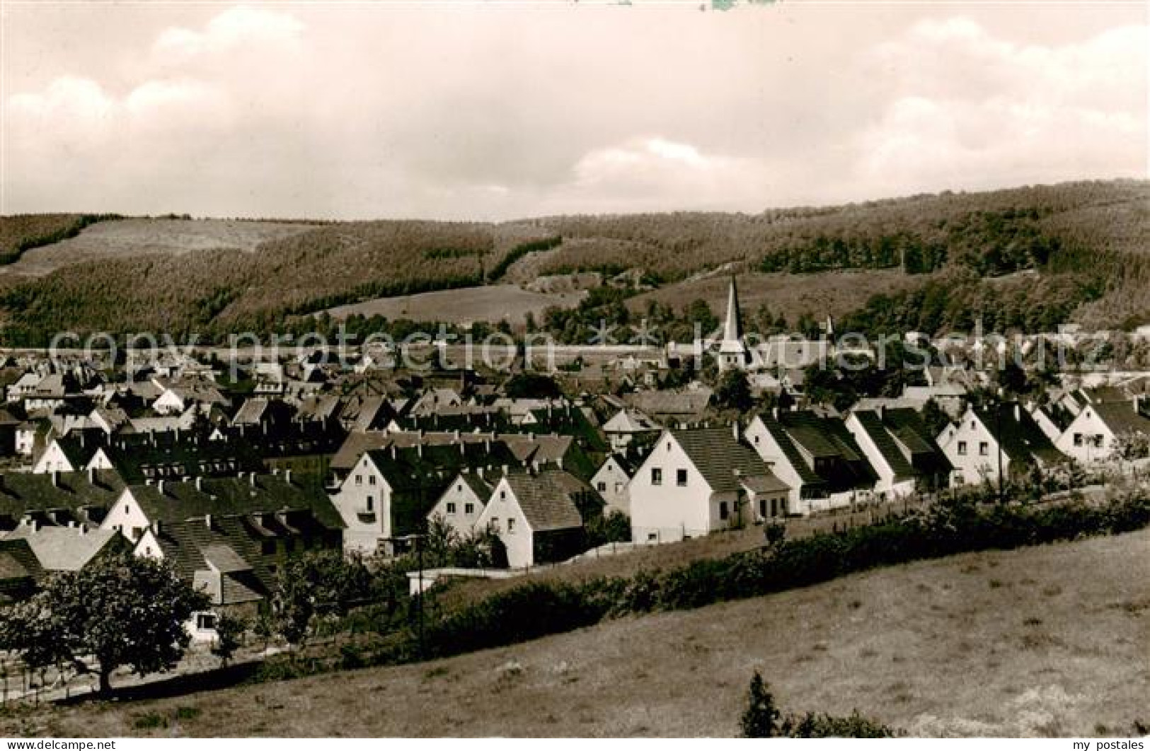 73851369 Huesten Panorama Huesten - Arnsberg