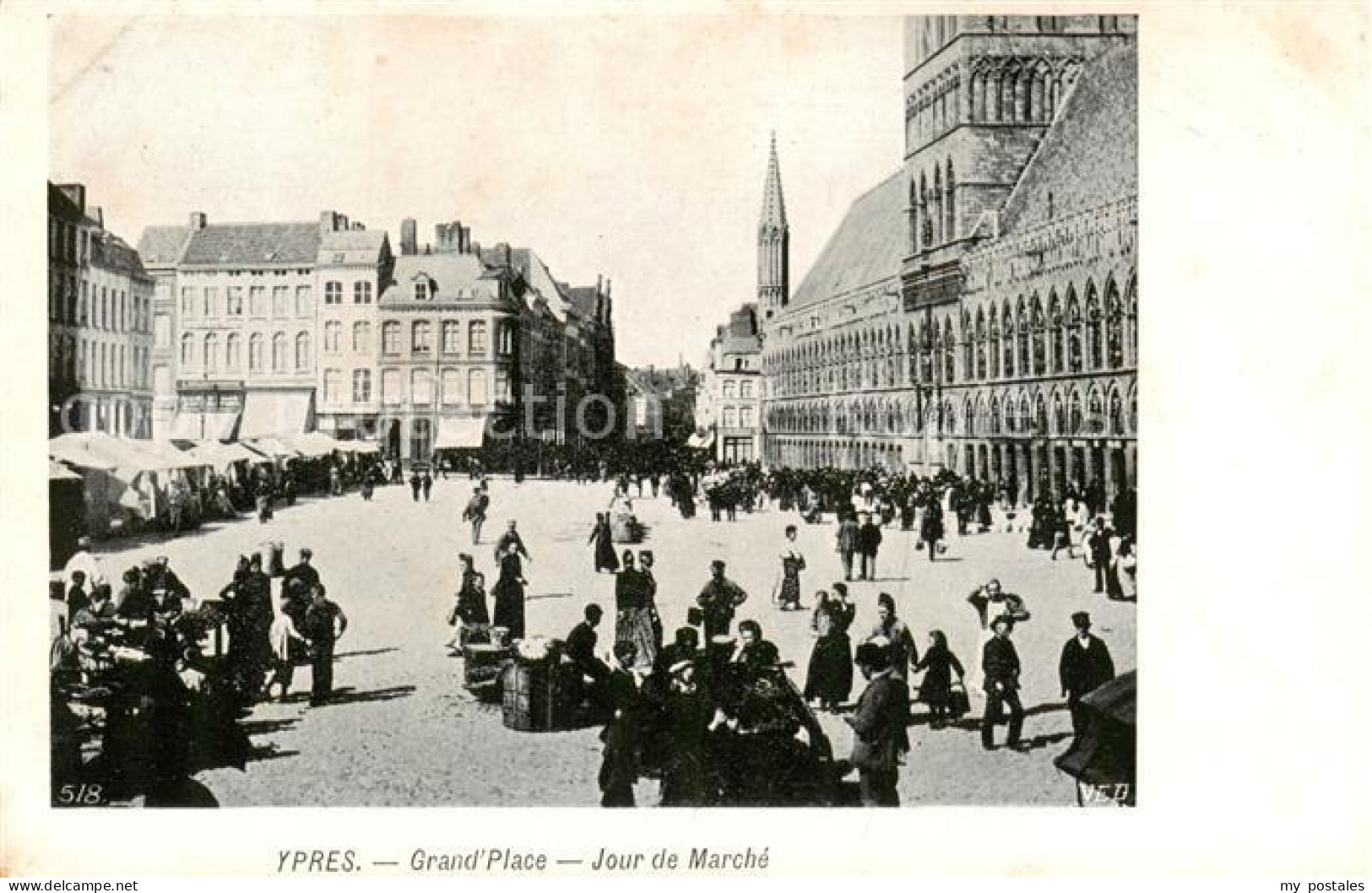 73851146 Ypres Ypern Ieper Belgie Grande Place Jour De Marché  - Ieper