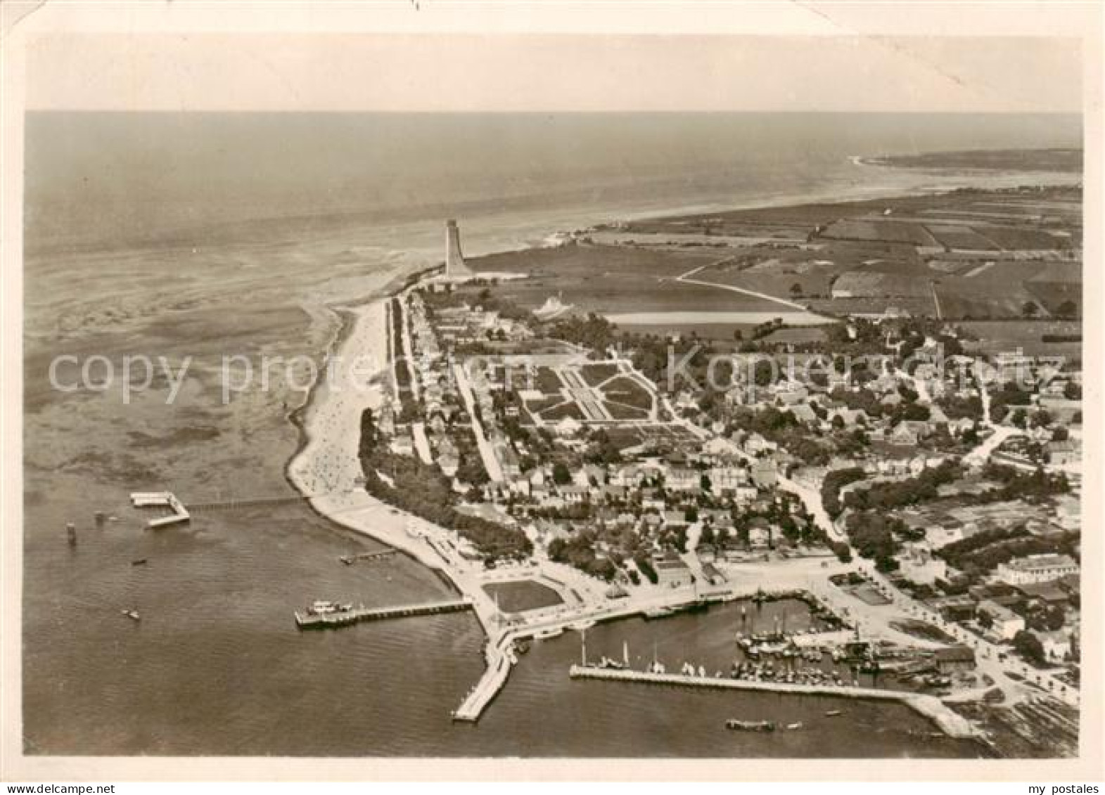 73850720 Laboe Fliegeraufnahme Mit Marine Ehrenmal Laboe - Laboe