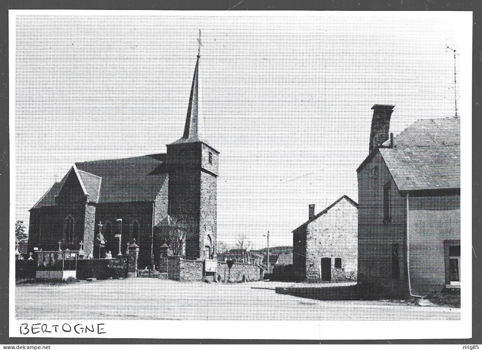 1980  --  BELGIQUE . BERTOGNE . ASPECT DU VILLAGE . 4B010 - Non Classés