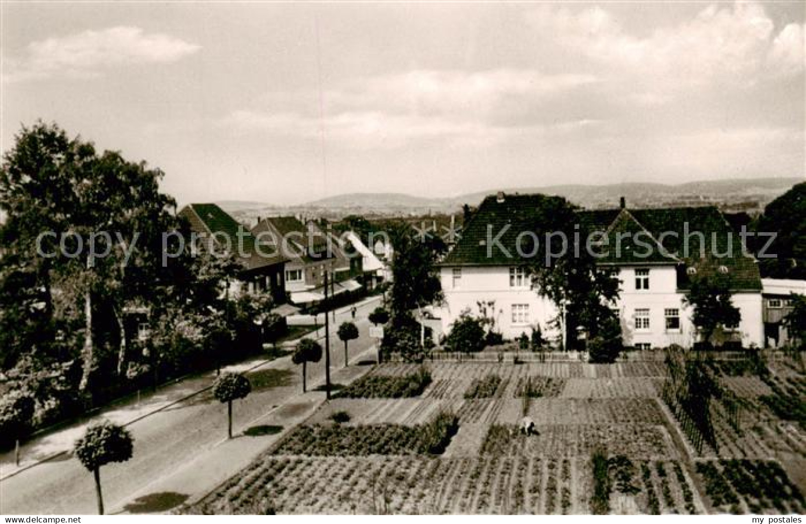 73849948 Loehne Koenigstrasse Mit Blick Auf Das Wiehengebirge Loehne - Zu Identifizieren