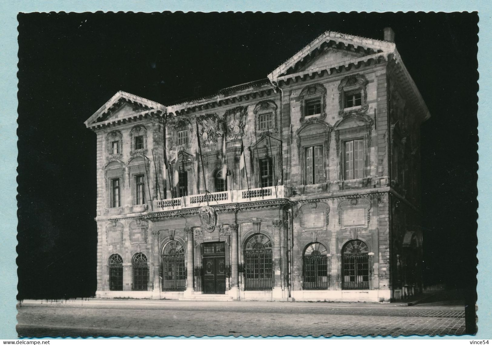 MARSEILLE LA NUIT - L'Hôtel De Ville - The Canebière, City Centre