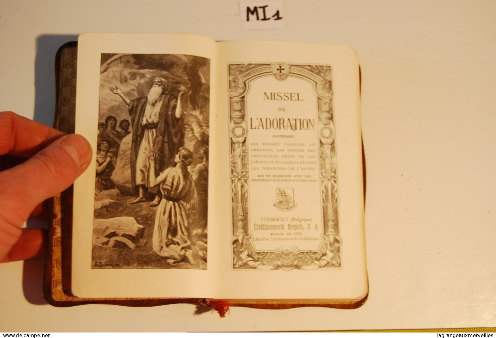 MI1 Ancien Missel - Religion - Old Missal - Missel De L'adoration 1905 - Godsdienst