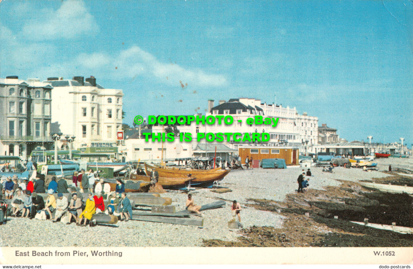 R521326 Worthing. East Beach From Pier. E. T. W. Dennis - Wereld