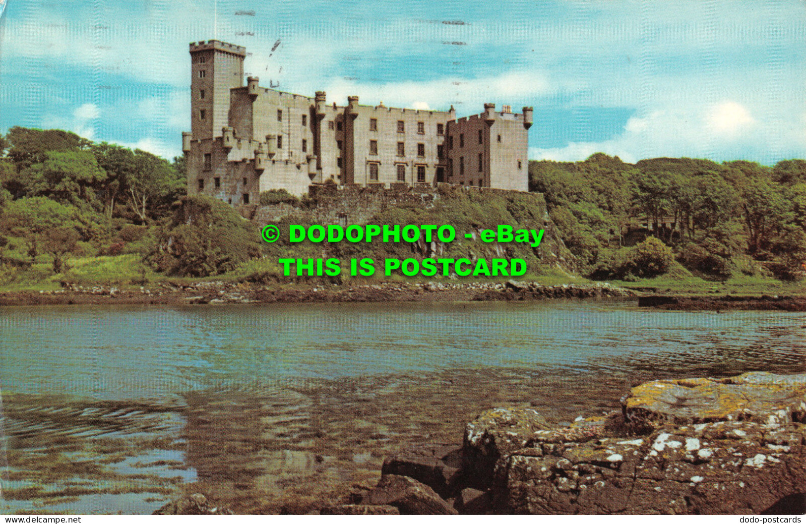 R521360 Isle Of Skye. Dunvegan Castle. Postcard. 1971 - Welt