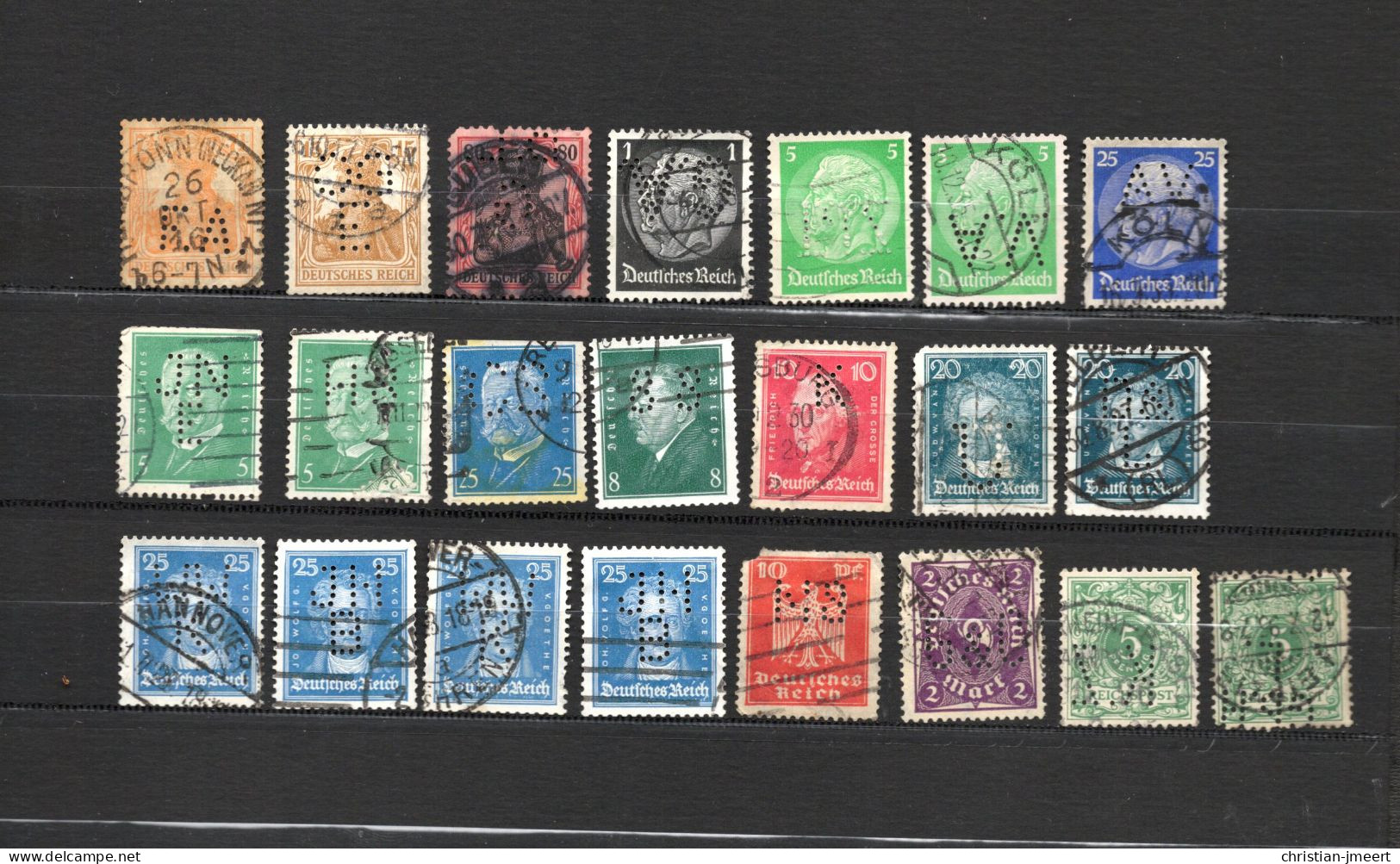 Perfins Allemagne Perforés 45 Timbres Firmenlochung - Colecciones