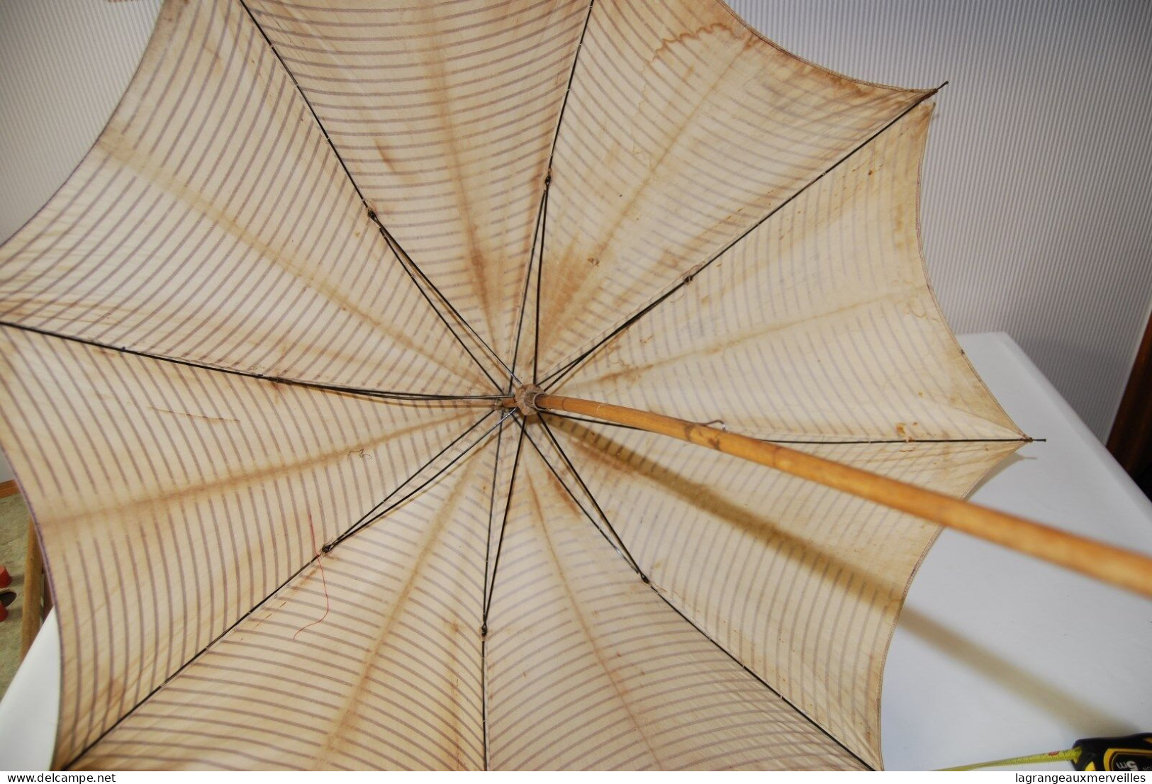 E1 Ancienne ombrelle - parapluie - rare