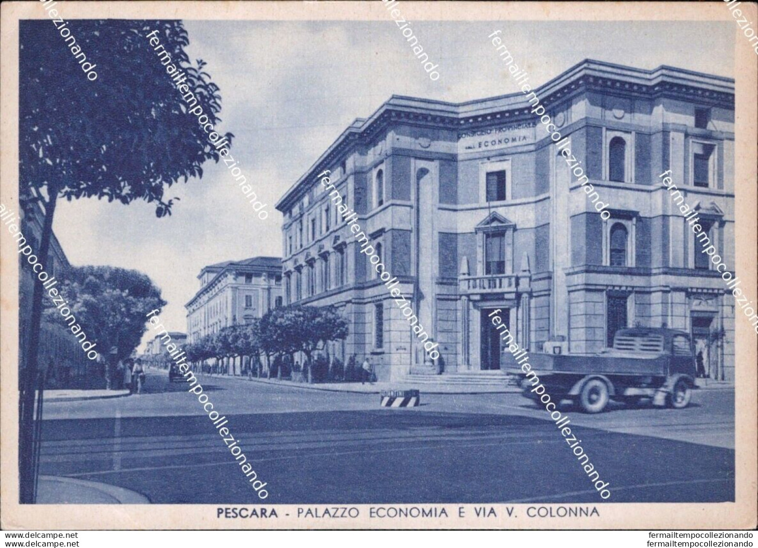 Aq608 Cartolina Pescara Citta' Palazzo Economia E Via V.colonna - Pescara