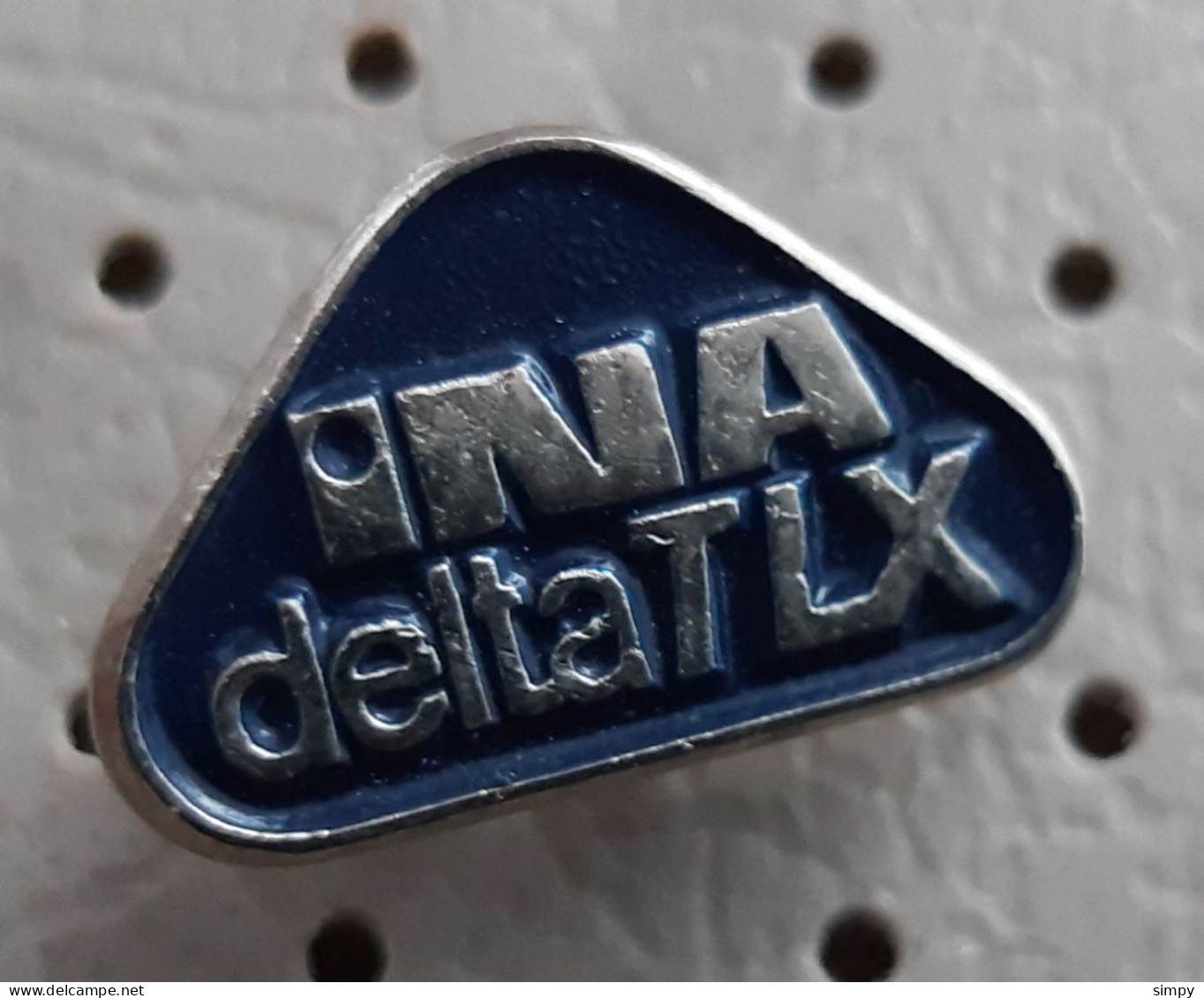 INA Delta TLX Oil, Gass Fuel Yugoslavia Pin - Markennamen