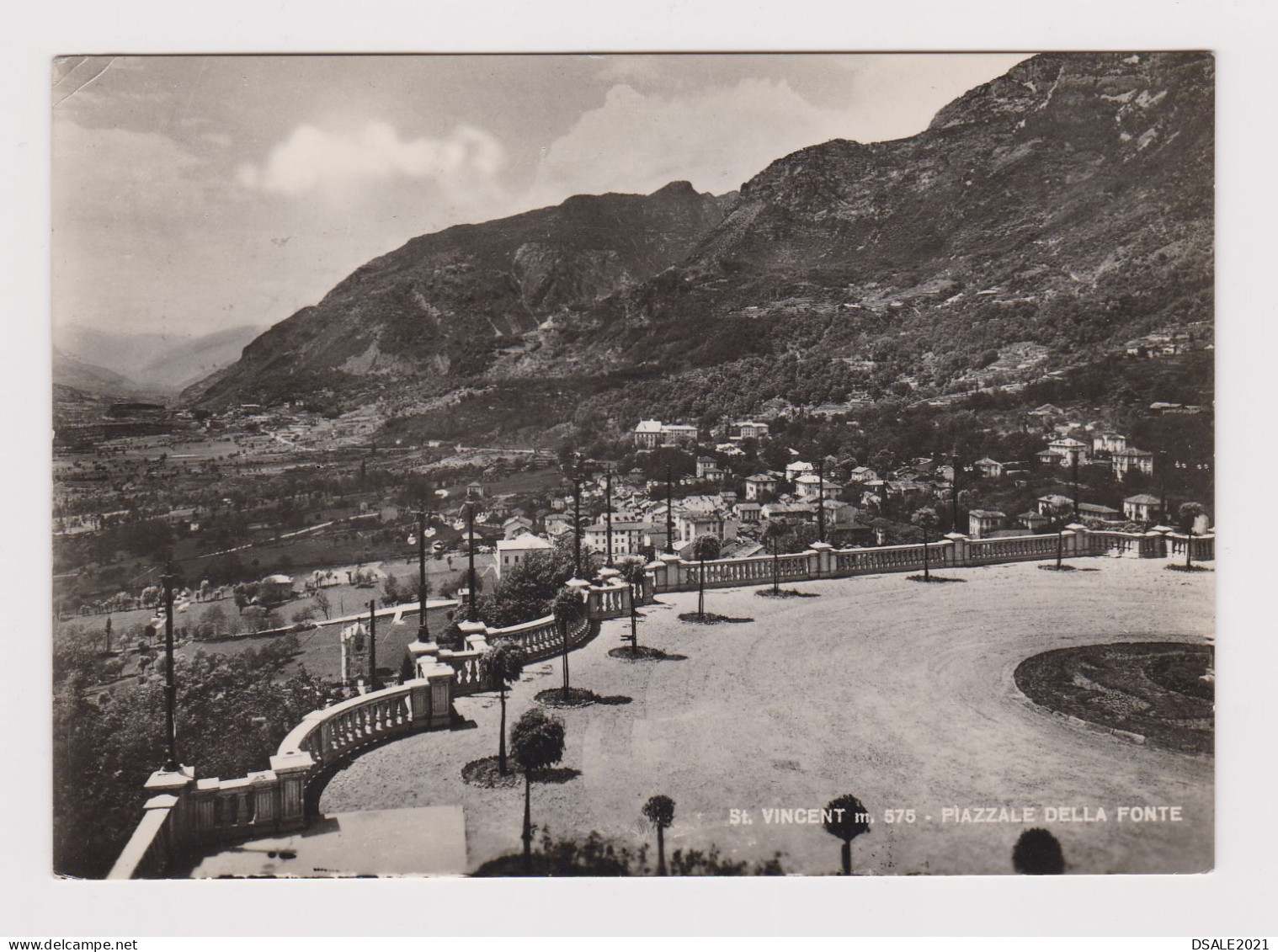 ITALY 1949 Pc W/6Lire Stamp AOSTA To GENOVA Postage Due 10Lire, Postcard St. VINCENT M.575 PIAZZALE DELLA FONTE /53639 - 1946-60: Marcophilie