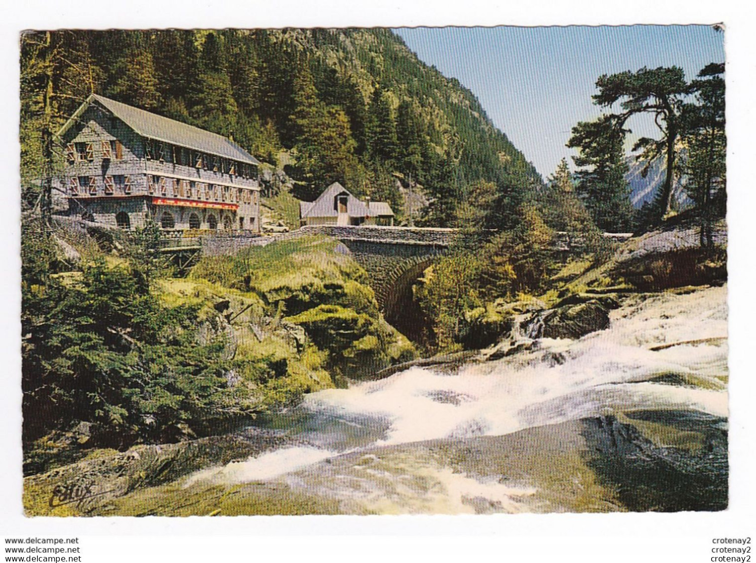 65 Environs De CAUTERETS N°337 Hôtel Restaurant Du PONT D'ESPAGNE En 1966 Cabriolet Peugeot 404 VOIR DOS - Cauterets