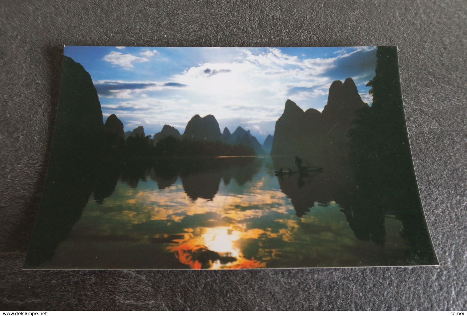 Lot De 2 CP De CHINE - Mural Hill & Daybreak Over The Yellow Cloth Shoal - Chine