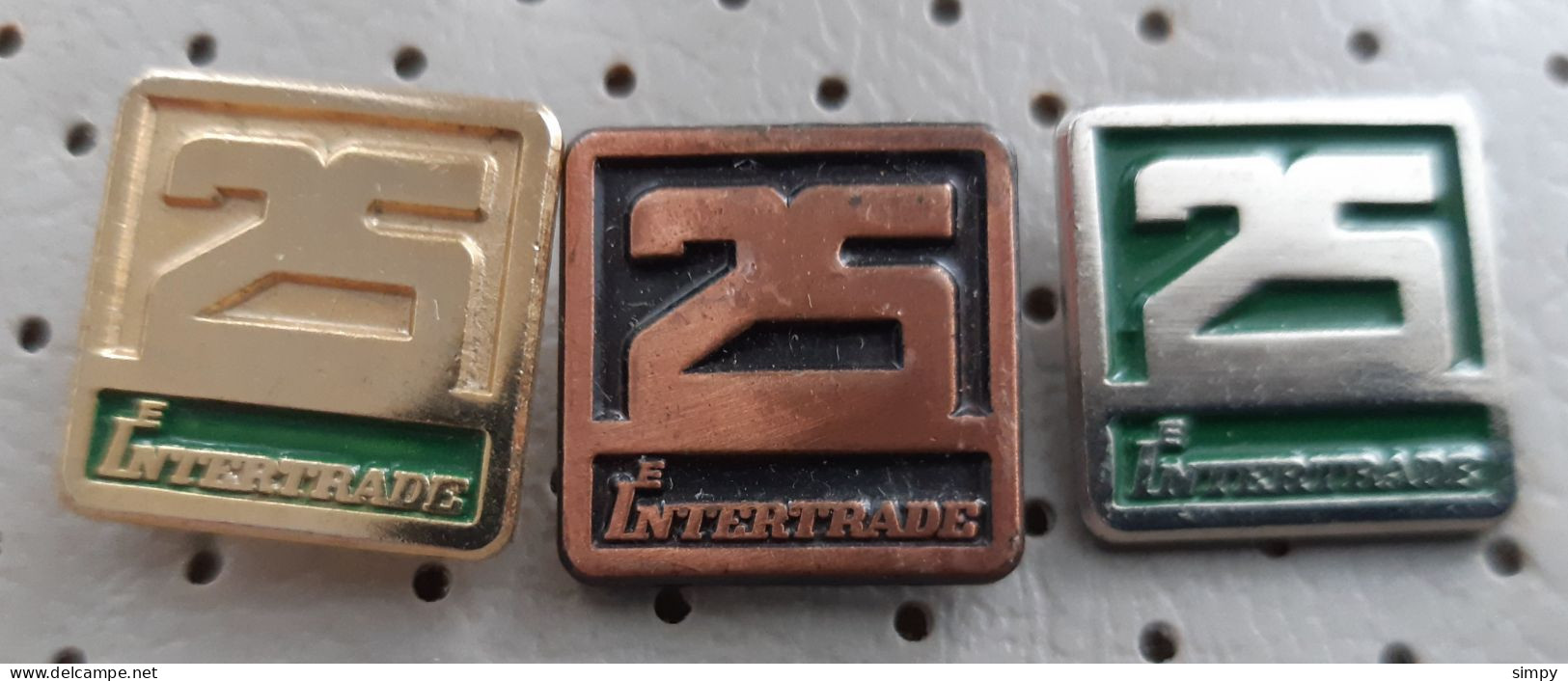 IBM Intertrade 25 Years  Offical Dealer For Former Yugoslavia Slovenia Pins - Informática