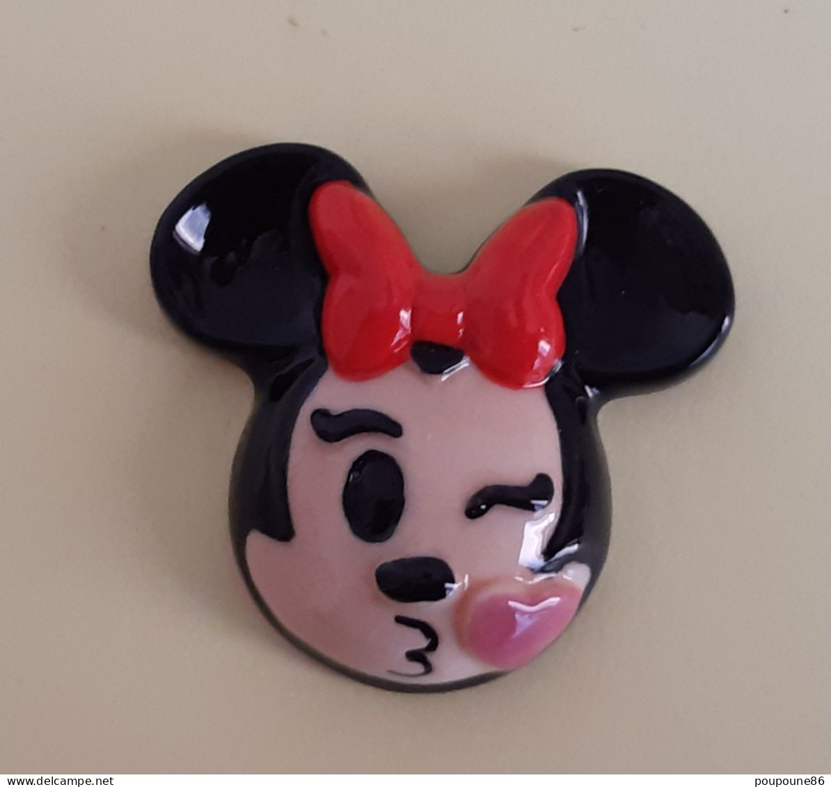 FEVE - FEVES -  "DISNEY MICKEY EMOJI 2022" - MINNIE NOEUD ROUGE - Disney