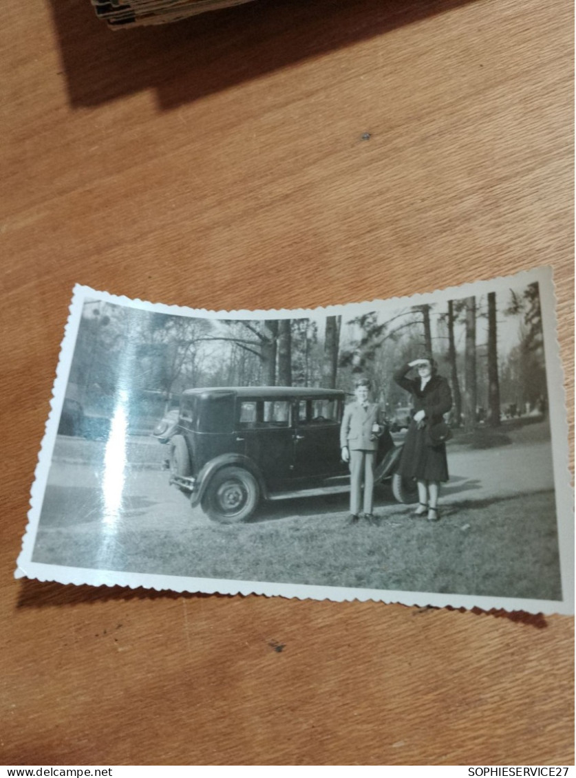 561 // PHOTO ANCIENNE / VOITURE D'AUTREFOIS 11 X 6 CMS - Cars