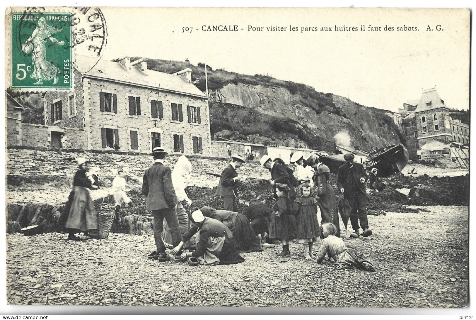 CANCALE - Pour Visiter Les Parcs Aux Huitres Il Faut Des Sabots - Cancale