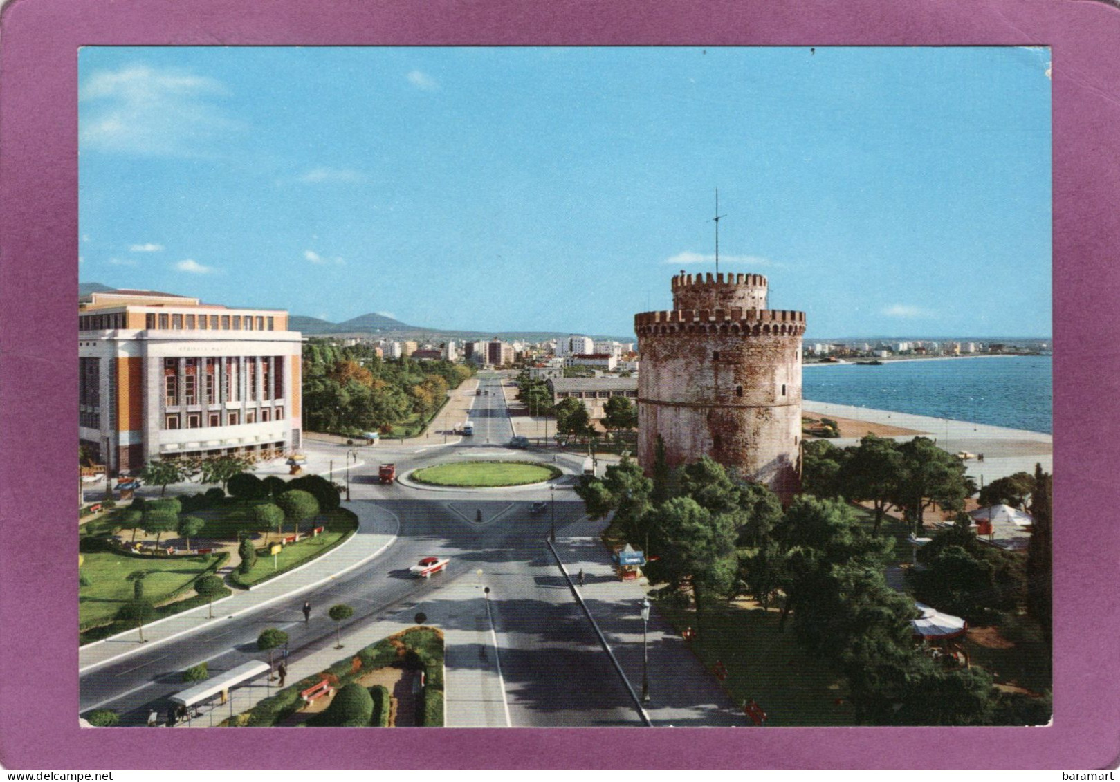 ΘΕΣΣΑΛΟΝΙΚΗ   THESSALONIQUE  Tour Blanche Et Théâtre THESSALONIKI  White Tower & Theater - Grecia