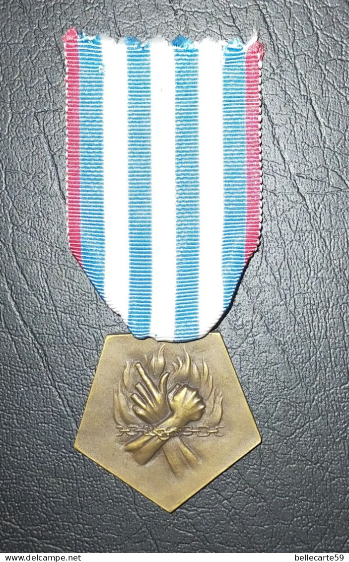République Française Médaille Déportation Et Internement Pour Fait De Résistance - Frankreich