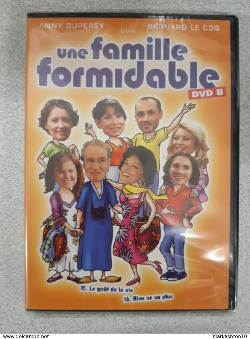 DVD Série Une Famille Formidable DVD 8 - Sonstige & Ohne Zuordnung