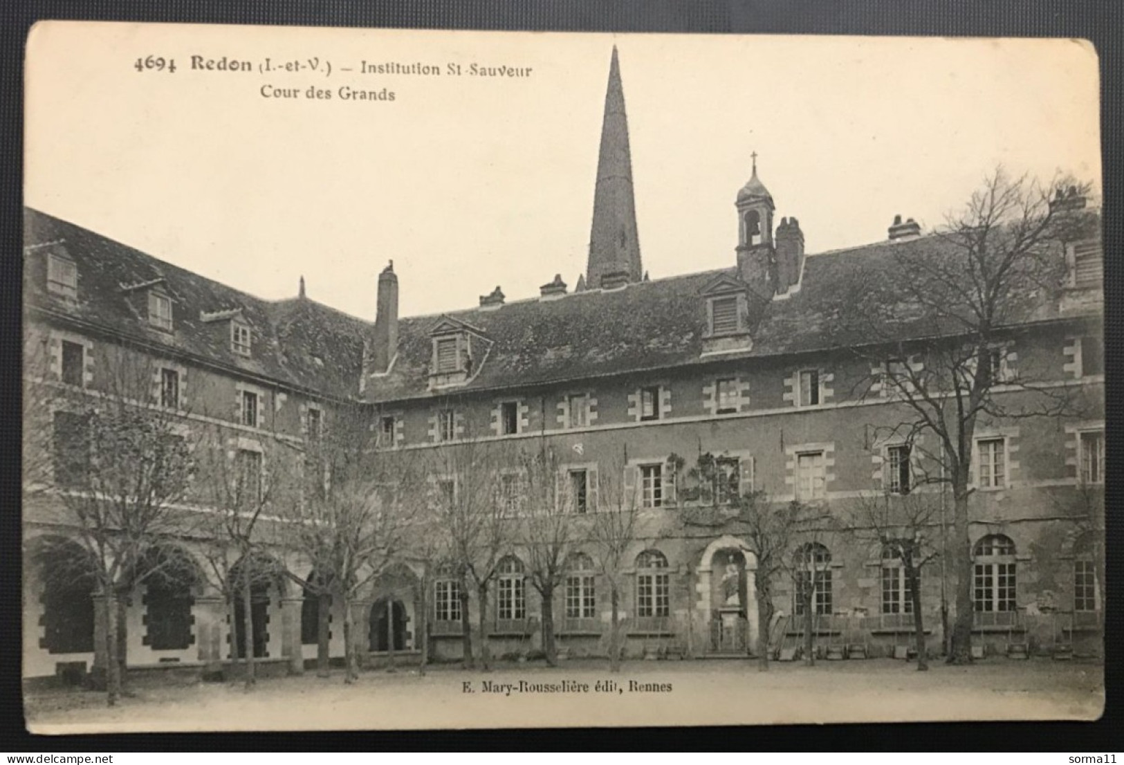 CPA REDON 35 Institution St Sauveur, Cour Des Grands - Redon