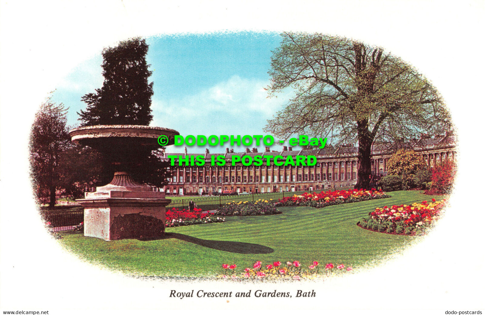 R522348 Bath. Royal Crescent And Gardens. Photo Precision Limited. Colourmaster - Monde