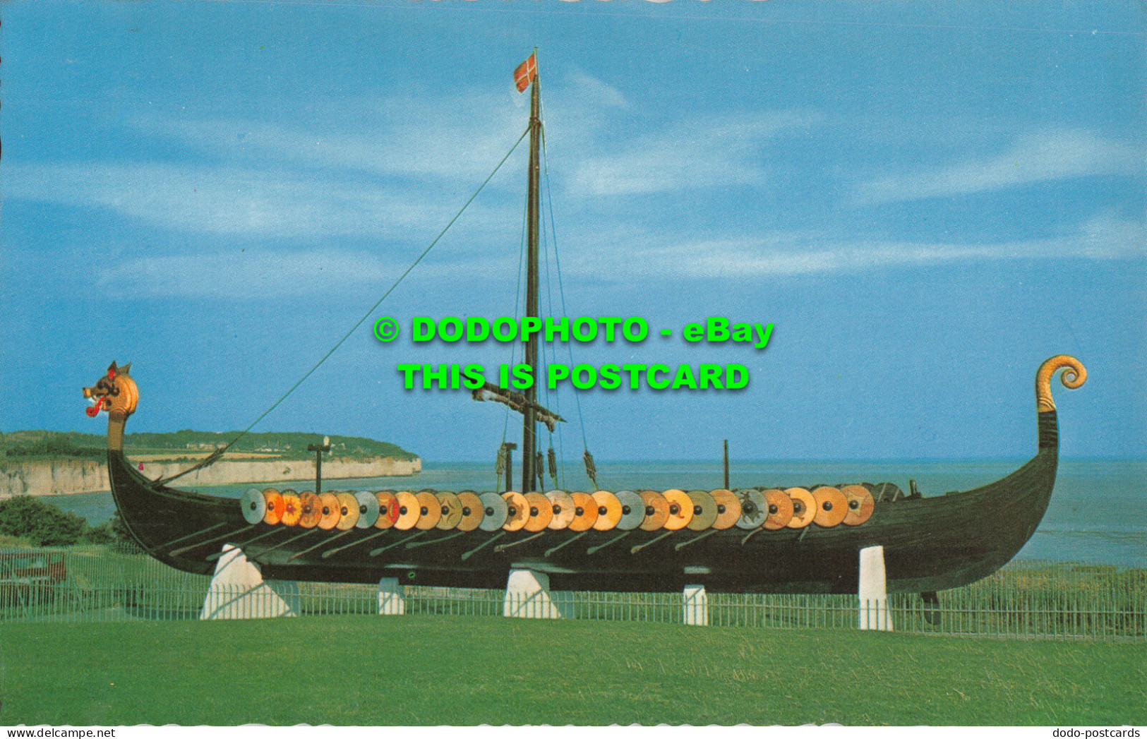 R522180 Ramsgate. Pegwell Bay. The Viking Ship Hugin. Photographic Greeting Card - Monde