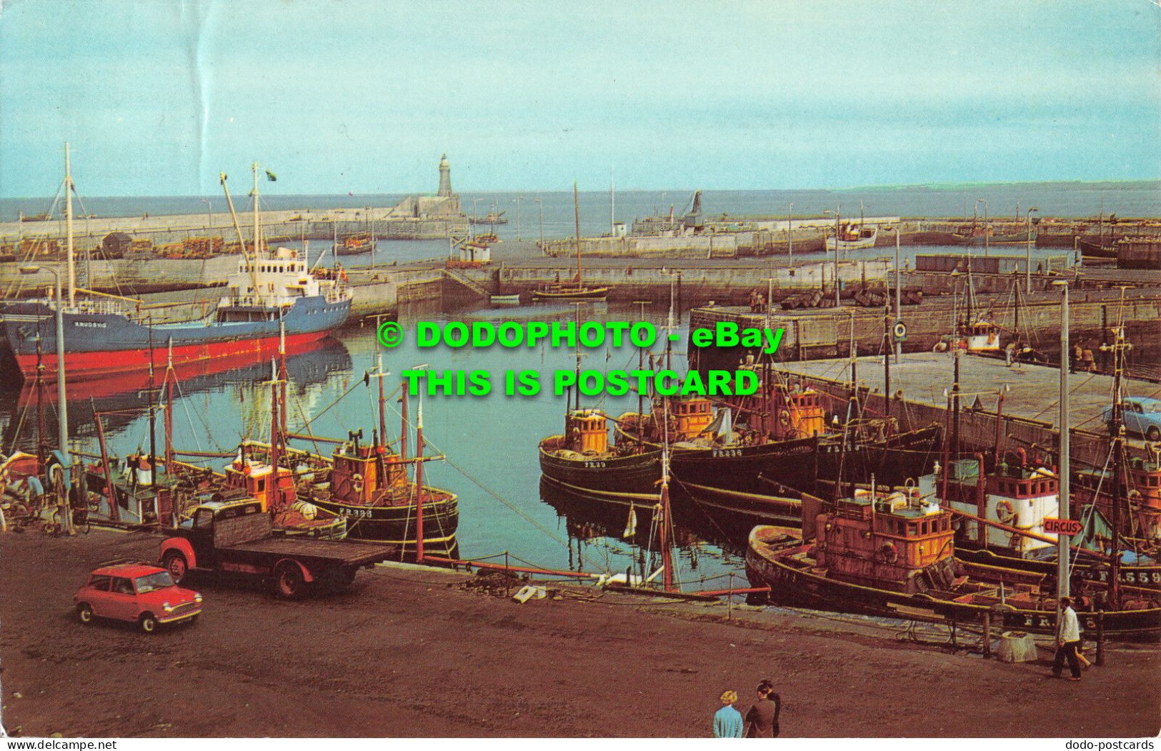 R522186 Fraserburgh. The Harbour. 1973 - Monde