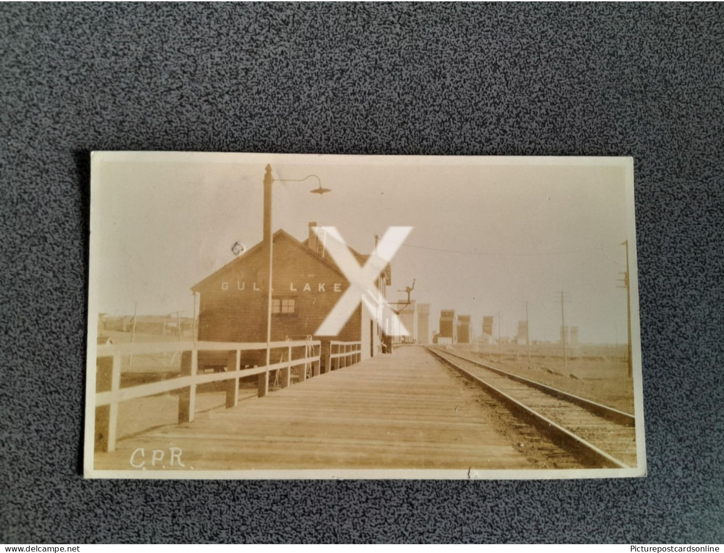 GULL LAKE C.P.R. RAILWAY STATION OLD R/P POSTCARD CANADA SASKATCHEWAN - Other & Unclassified