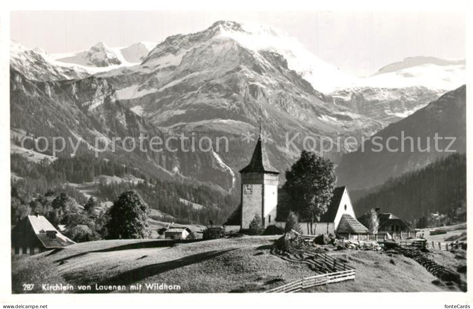 13301974 Lauenen Bergdorf Kirchlein Mit Wildhorn Berner Alpen Lauenen - Autres & Non Classés