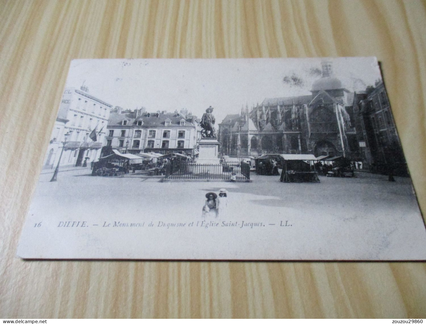 CPA Dieppe (76).Le Monument De Duquesne Et L'église Saint-Jacques - Carte Animée, Datée Et Oblitérée Le 16/05/1905. - Dieppe