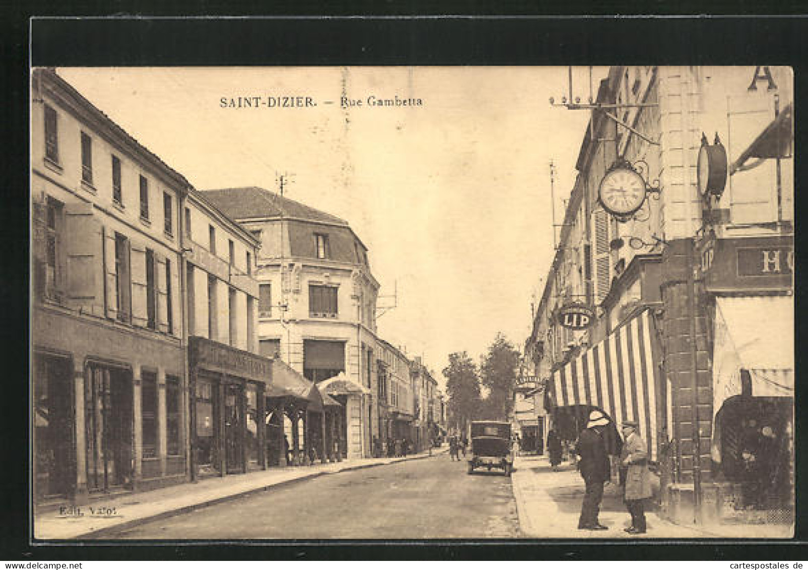 CPA Saint-Dizier, Rue Gambetta, Blick In Die Strasse  - Saint Dizier