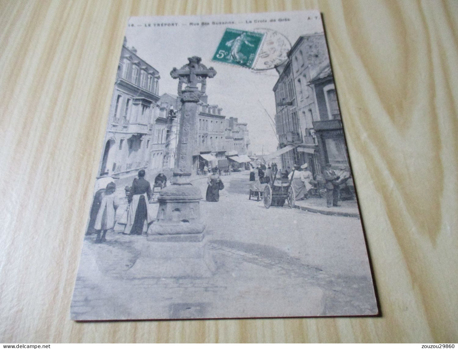 CPA Le Tréport (76).Rue Ste Suzanne - La Croix De Grès - Carte Animée. - Le Treport