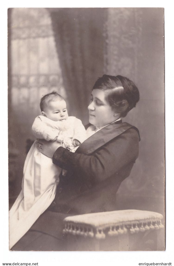 FOTOGRAFÍA ARTÍSTICA DE MUJER CON BEBÉ // 1912 - Ohne Zuordnung