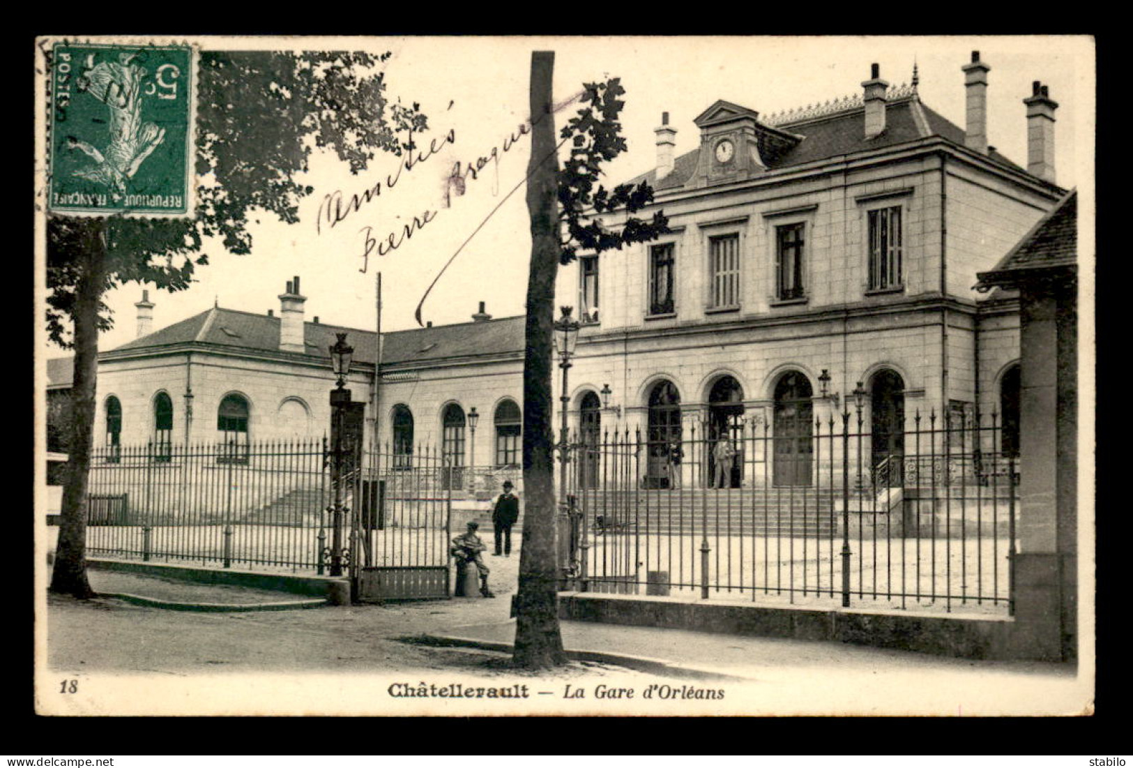 86 - CHATELLERAULT - LA GARE DE CHEMIN DE FER D'ORLEANS - Chatellerault