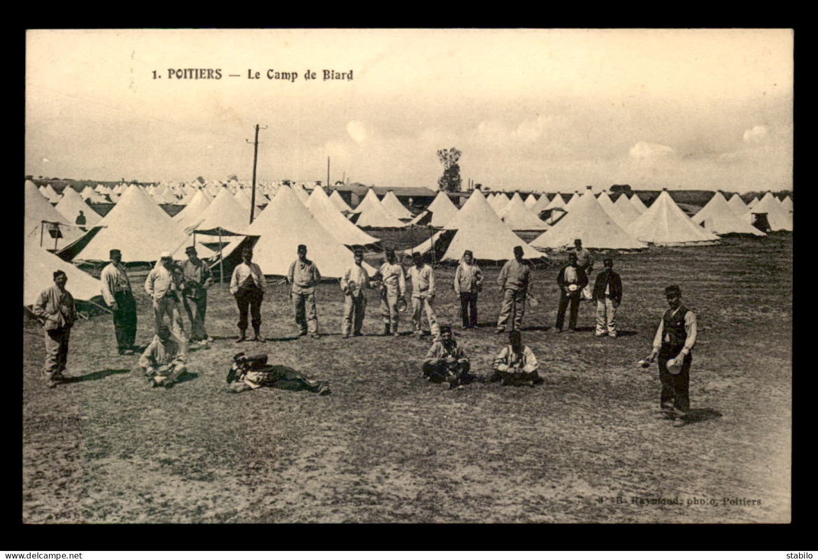 86 - POITIERS - CAMP MILITAIRE DE BIARD - Poitiers