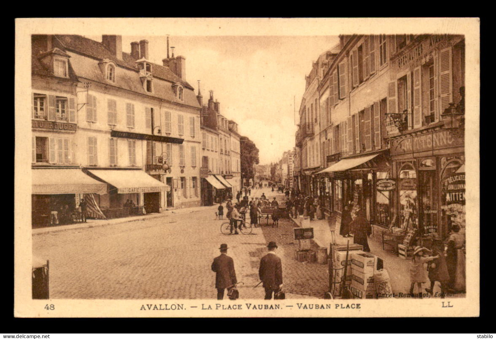 89 - AVALLON - PLACE VAUBAN - Avallon