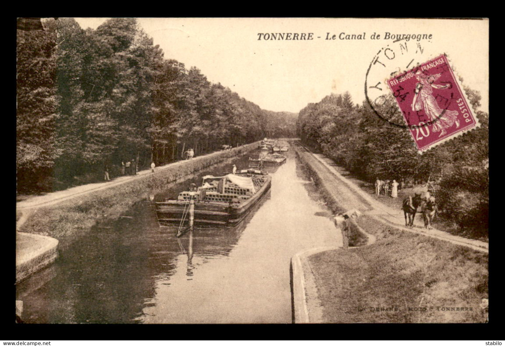 89 - TONNERRE - PENICHES SUR LE CANAL DE BOURGOGNE - Tonnerre