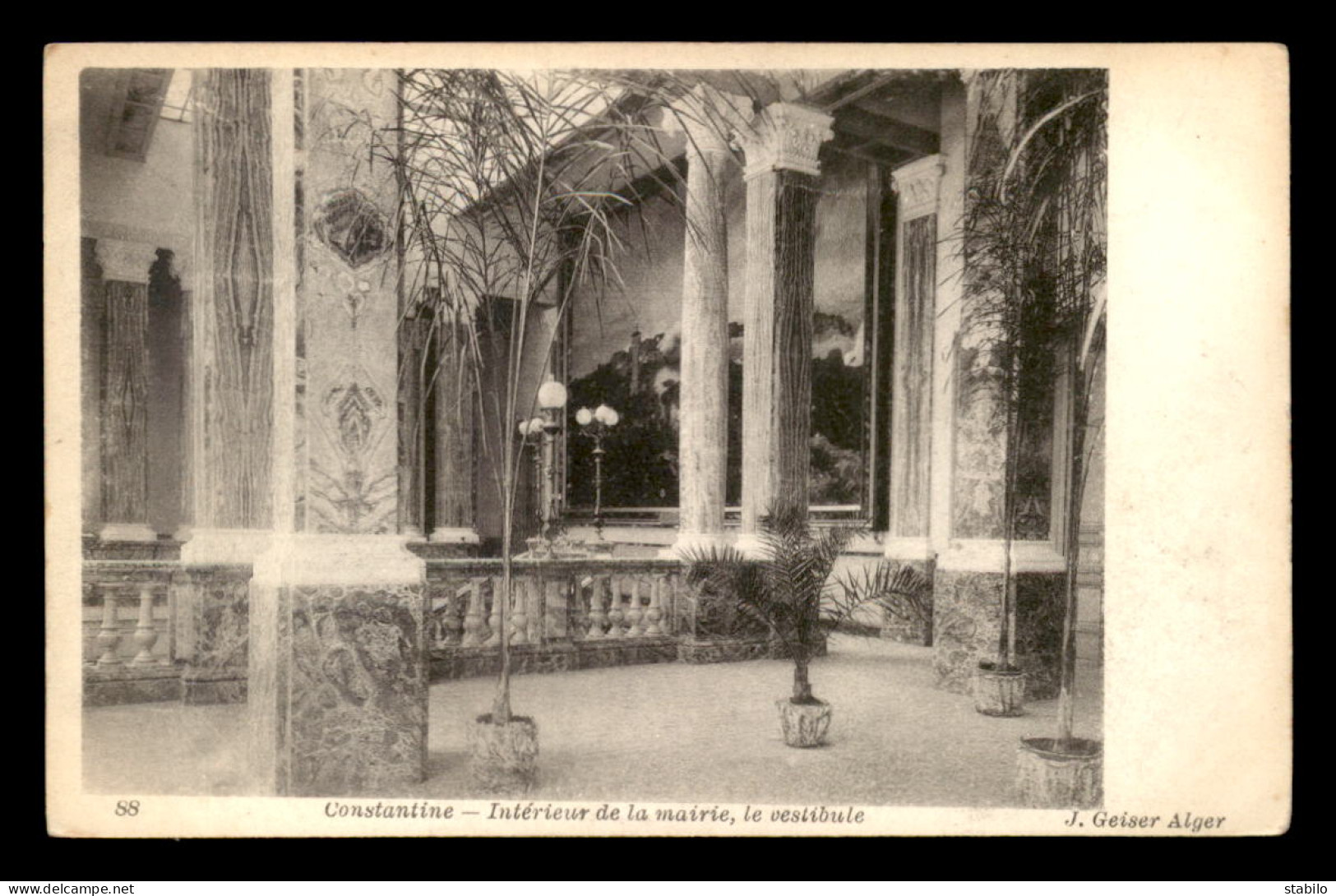 ALGERIE - CONSTANTINE - INTERIEUR DE LA MAIRIE - LE VESTIBULE - EDITEUR GEISER - Constantine