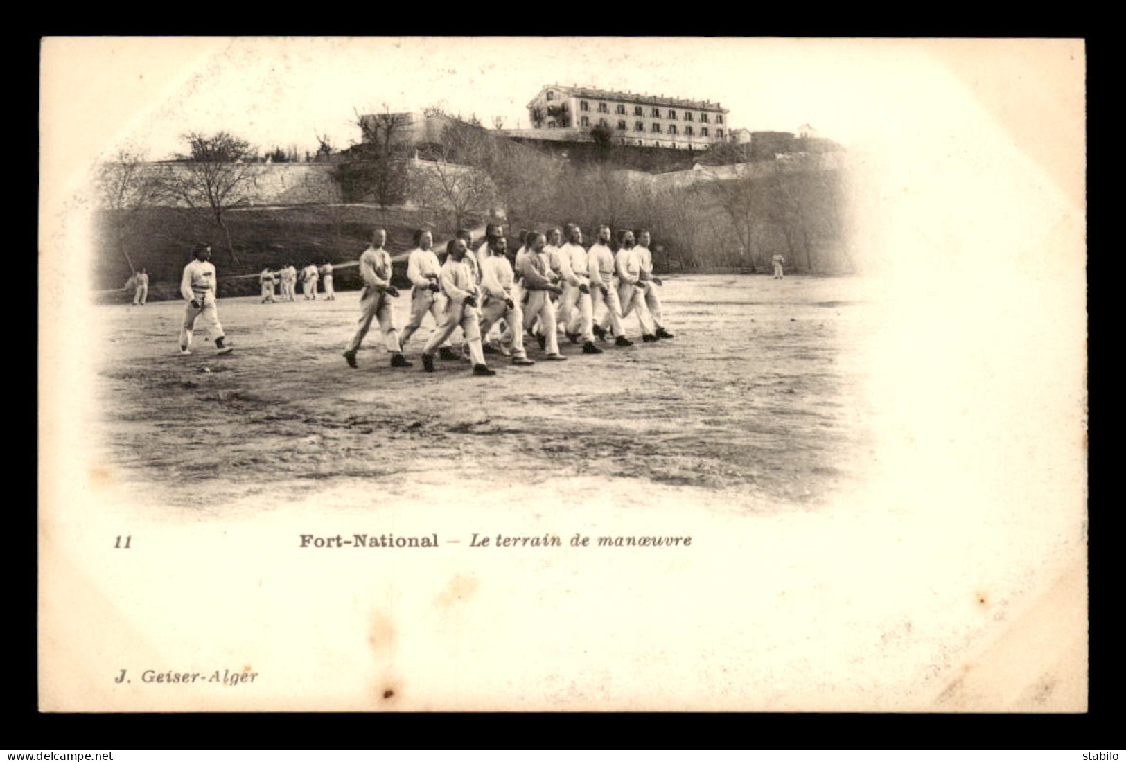 ALGERIE - FORT-NATIONAL - LE TERRAIN DE MANOEUVRE - EDITEUR GEISER - Andere & Zonder Classificatie