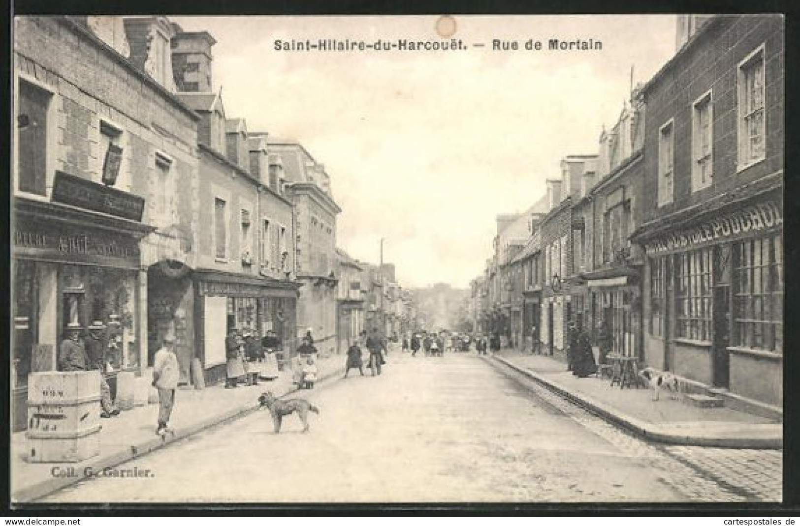 CPA Saint-Hilaire-du-Harcouet, Rue De Mortain, Geschäftsstrasse  - Saint Hilaire Du Harcouet