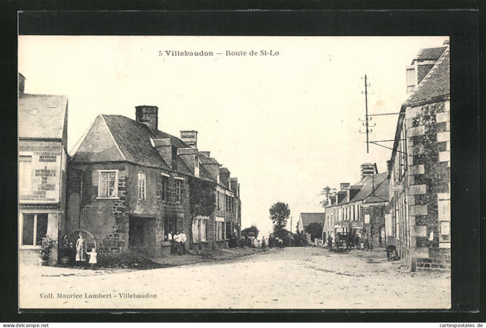 CPA Villebaudon, Route De St-Lo, Blick In Die Strasse  - Saint Lo