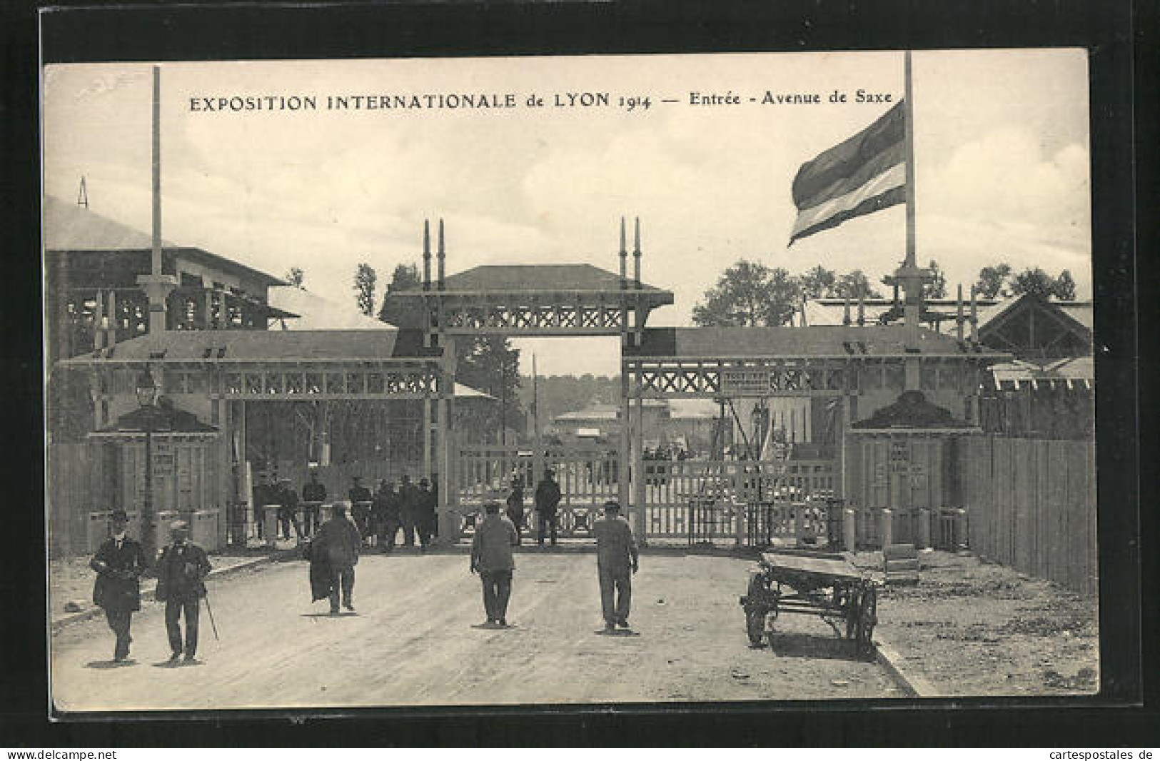 AK Lyon, Int. Ausstellung 1914, Entree Avenue De Saxe  - Ausstellungen