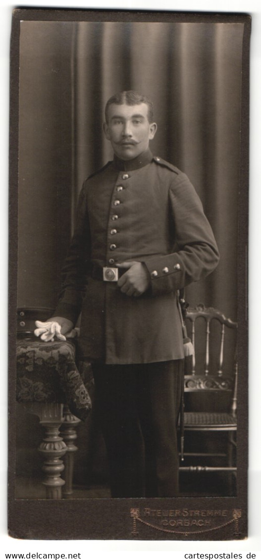 Fotografie W. Stremme, Corbach, Portrait Soldat In Uniform Mit Handschuhen  - Anonymous Persons