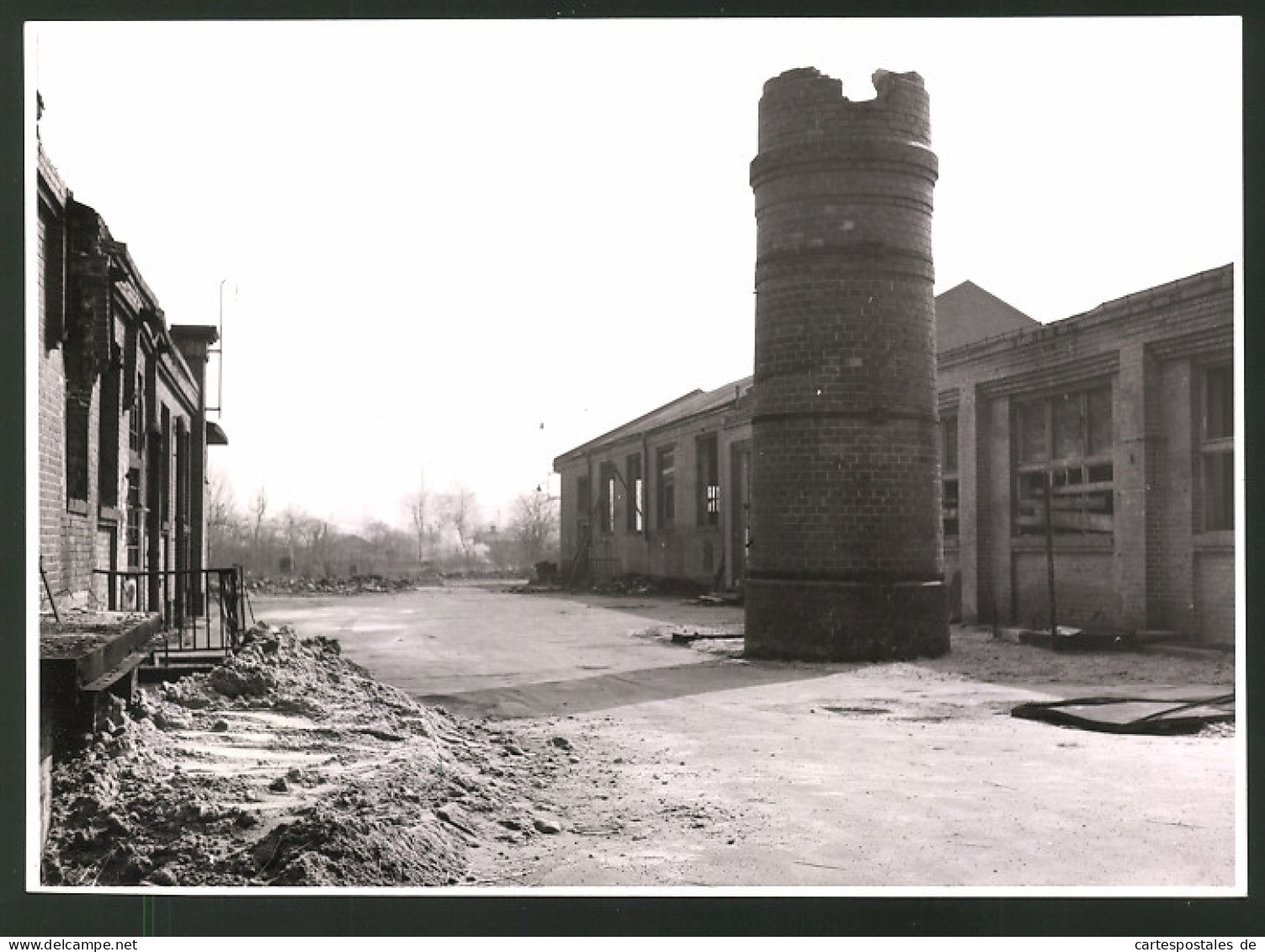 Fotografie Fotograf Unbekannt, Ansicht Berlin-Charlottenburg, Rückseite Keplerwerk Dr. Cassirer  - Orte