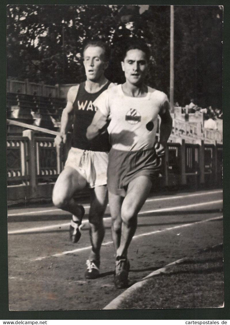 Fotografie Ansicht Wien, Leichtathletik-Gaumeisterschaften Auf Dem WAC Platz, 10.000 M Lauf, Muschik Vor Jancak  - Sport