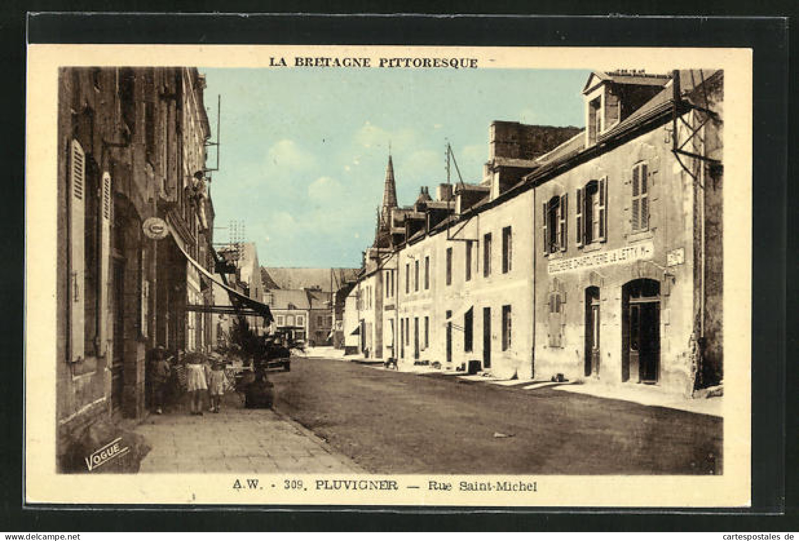 CPA Pluvigner, Rue Saint-Michel, Vue De La Rue  - Pluvigner